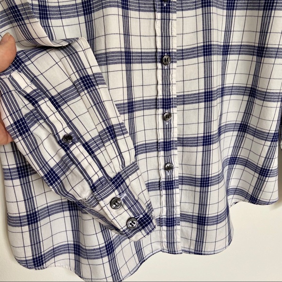 🌿J.Crew button down - Picture 4 of 8